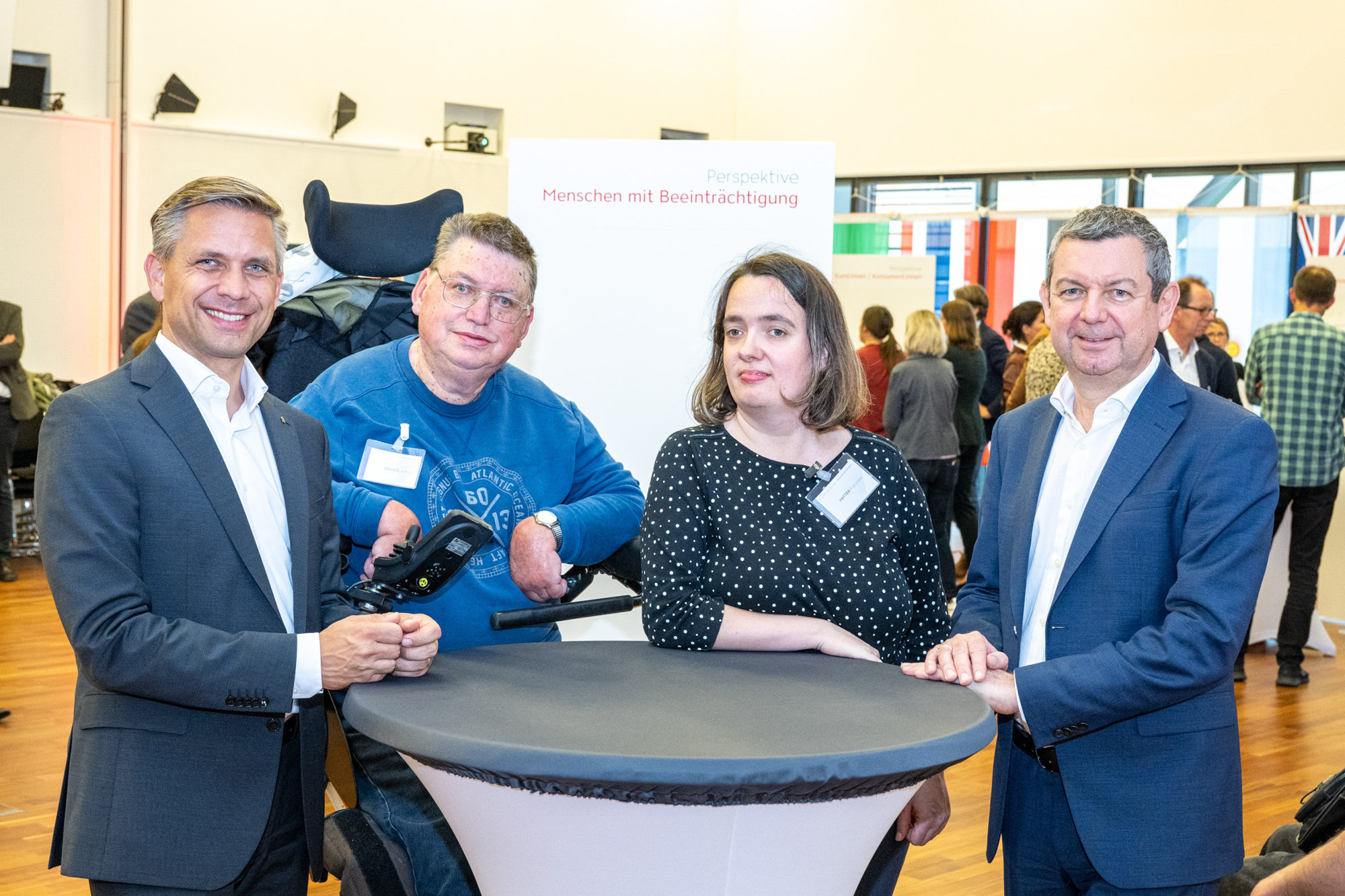 Sozial-Landesrat Wolfgang Hattmannsdorfer, IVMB-Obmann Alfred Prantl, Franziska Mitter (Kompetenznetzwerk Informationstechnologie zur Förderung der Integration von Menschen mit Behinderungen) und Fronius CIO Volker Lenzeneder